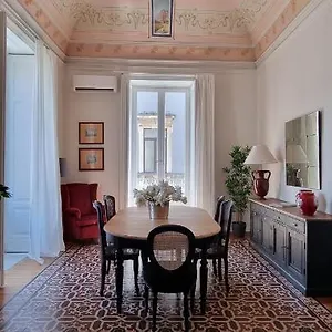 La Renaissance Apartamento Catania